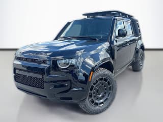 Land Rover Defender OCTA Black 110 P635