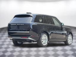 Land Rover Range Rover SE P550e SWB 2026 — side view