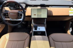 Land Rover Range Rover SE P550e SWB 2026 — side view