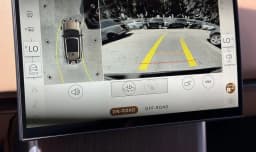 Land Rover Range Rover SE P550e SWB 2026 — side view