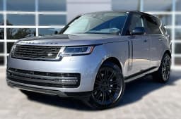 Land Rover Range Rover SE P400 SWB 2026 — side view