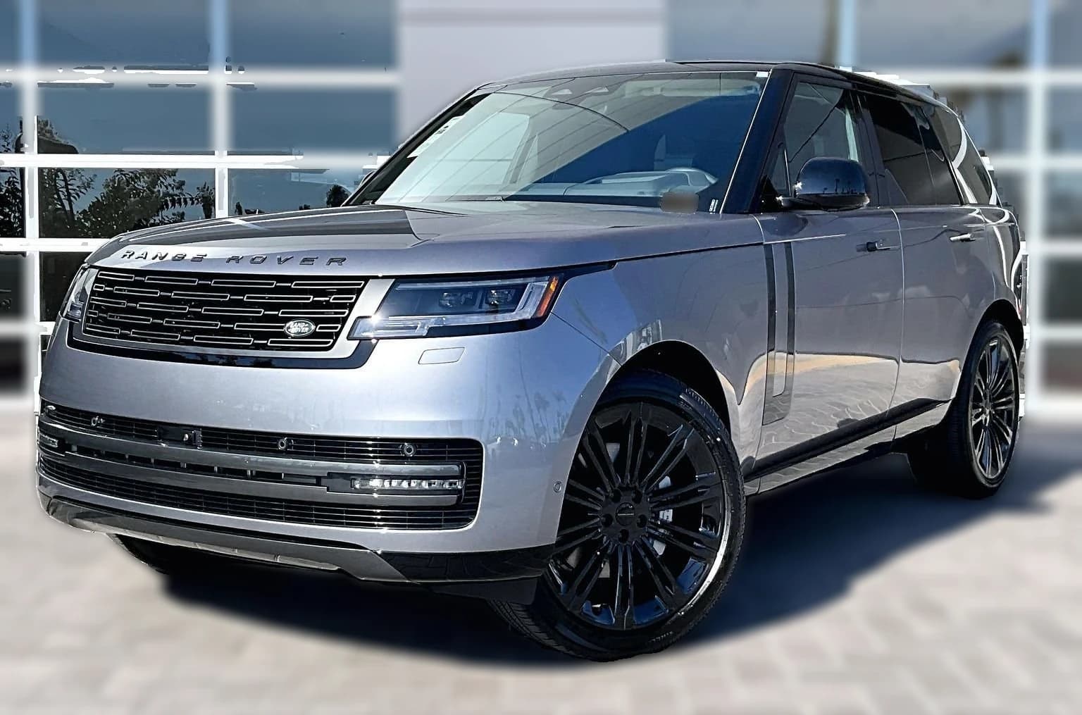 Land Rover Range Rover SE P400 SWB 2026 — side view
