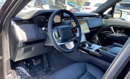 Land Rover Range Rover SE P400 SWB 2026 — side view