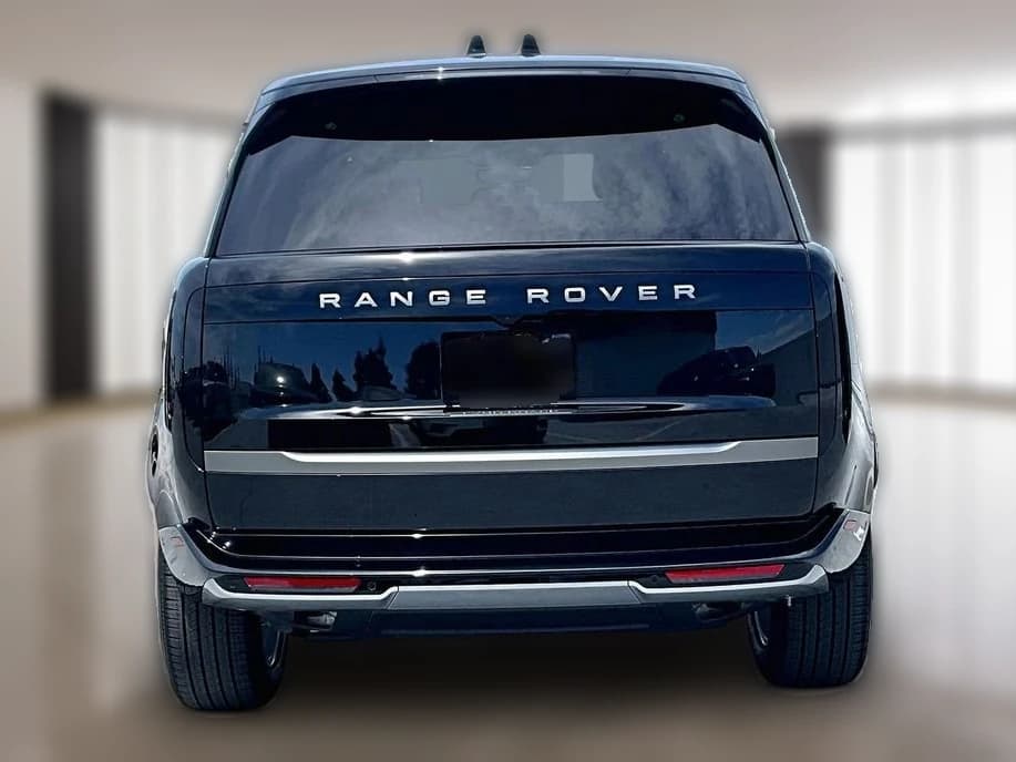 Land Rover Range Rover SE P400 SWB 2026 — side view