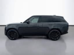 Land Rover Range Rover SE P400 SWB 2026 — side view