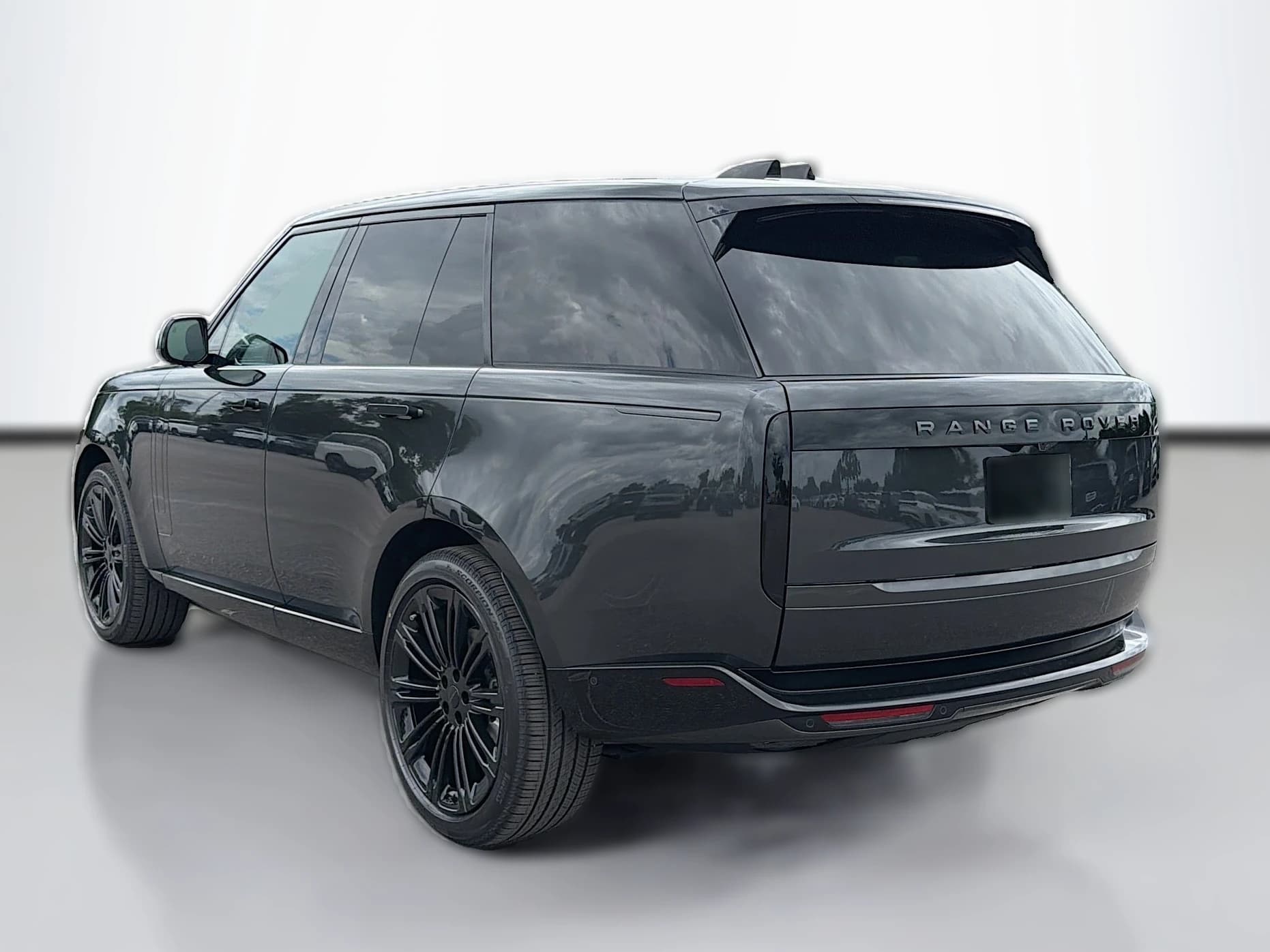 Land Rover Range Rover SE P400 SWB 2026 — side view