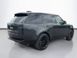 Land Rover Range Rover SE P400 SWB 2026 — side view