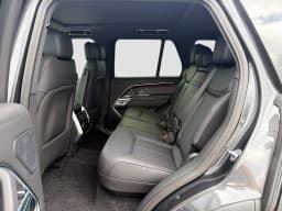 Land Rover Range Rover SE P400 SWB 2026 — side view