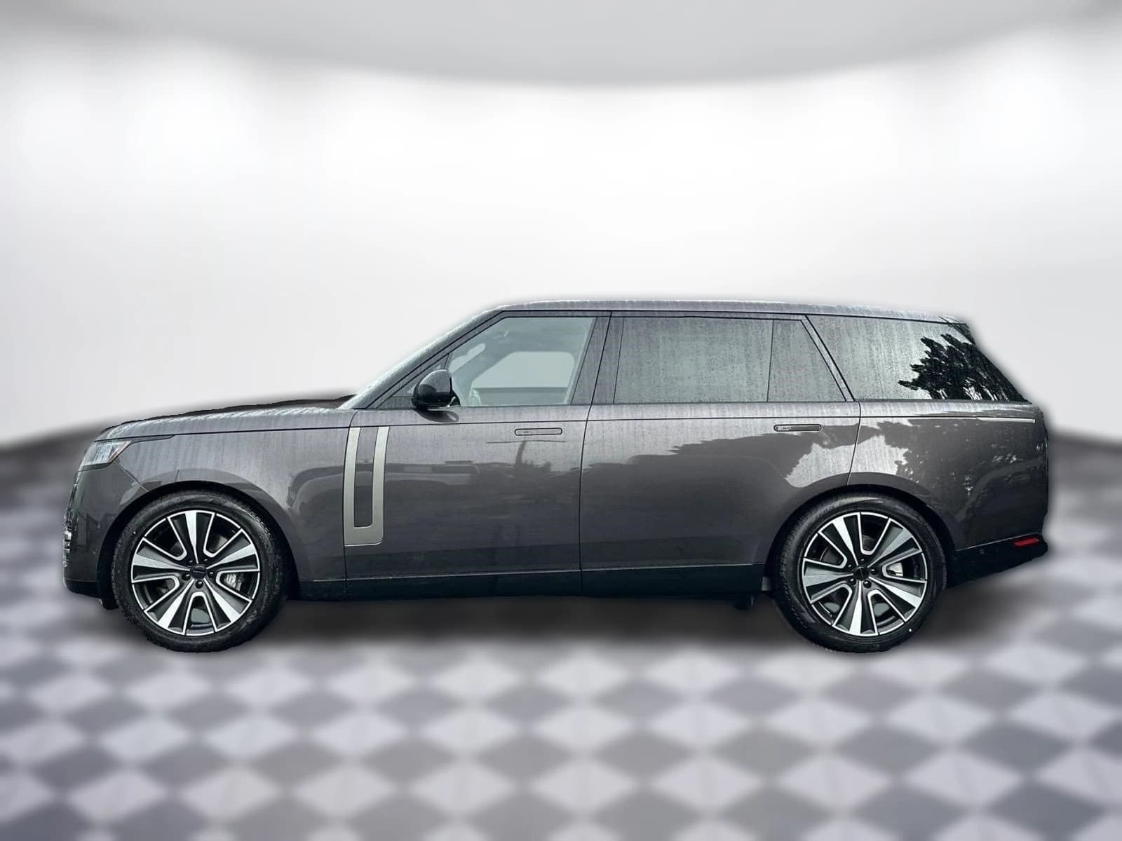 Land Rover Range Rover SE P400 LWB 7 Seat 2026 — side view