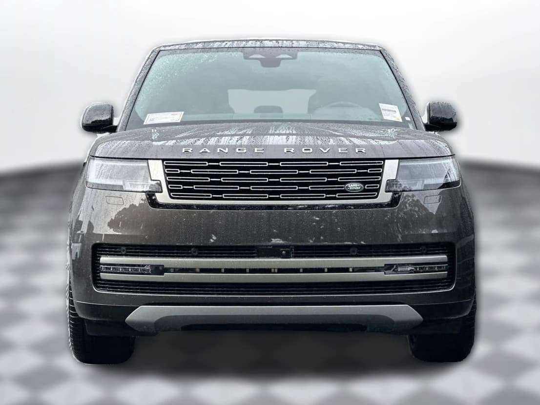 Land Rover Range Rover SE P400 LWB 7 Seat 2026 — side view