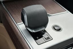 Land Rover Range Rover SE P400 LWB 7 Seat 2026 — side view