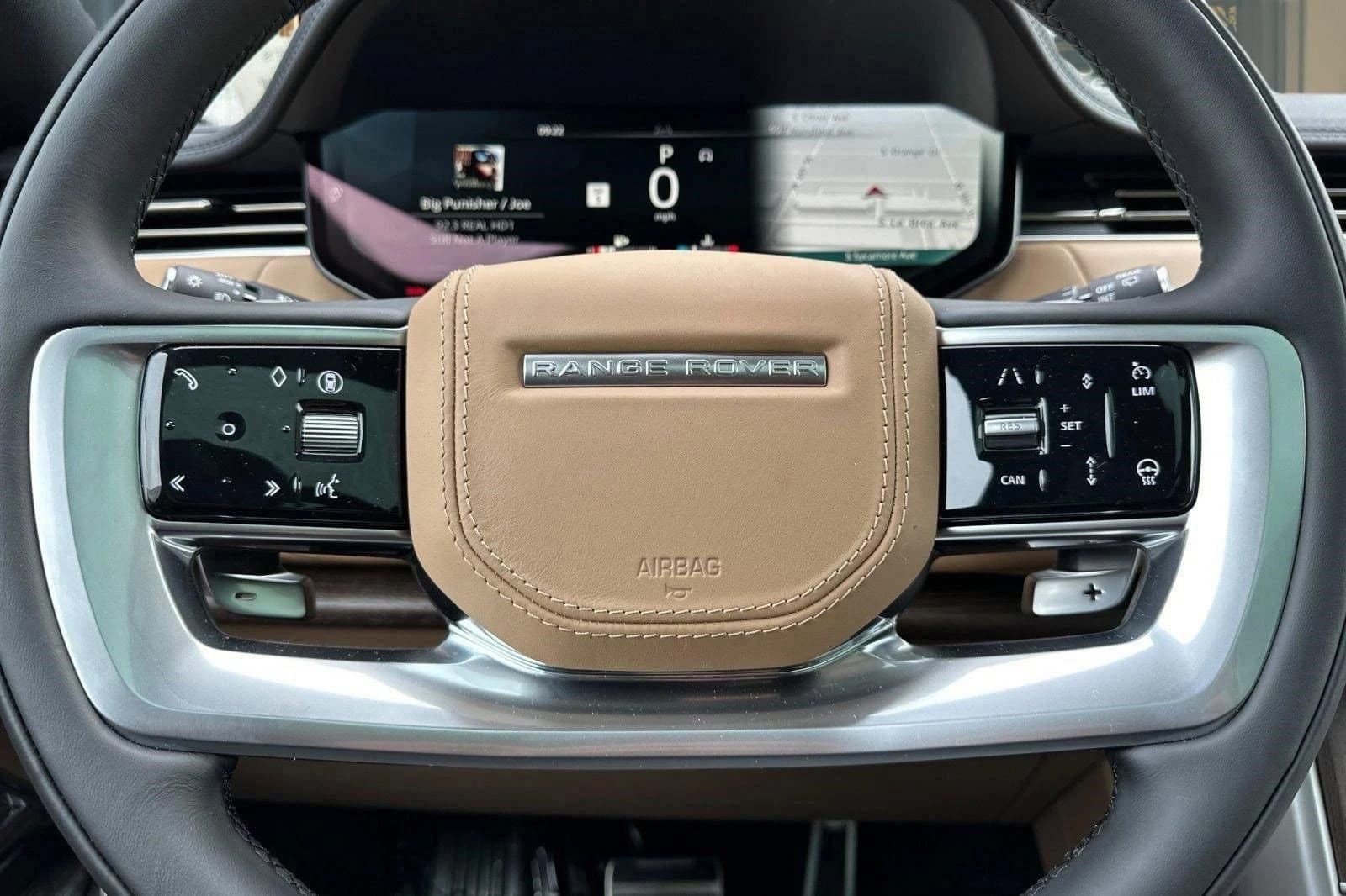 Land Rover Range Rover SE P400 LWB 7 Seat 2026 — side view