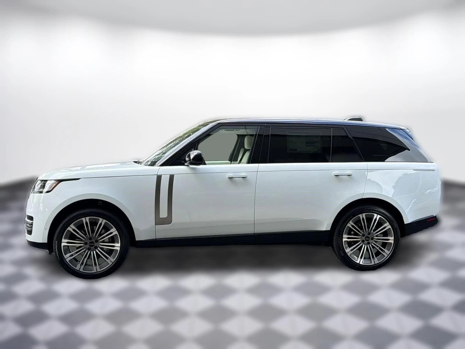 Land Rover Range Rover SE P400 LWB 7 Seat 2026 — side view