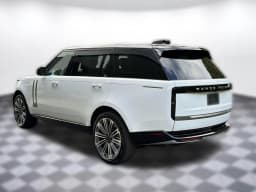 Land Rover Range Rover SE P400 LWB 7 Seat 2026 — side view
