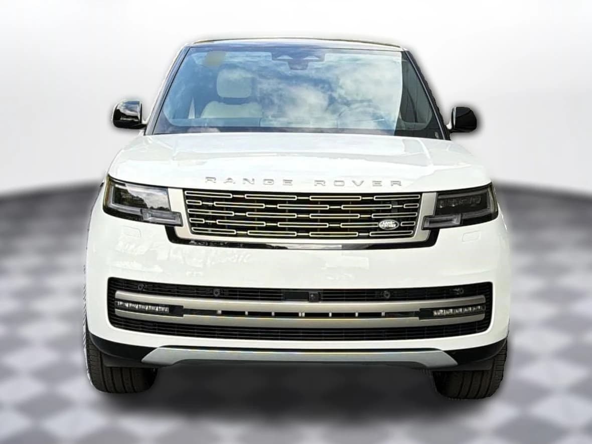 Land Rover Range Rover SE P400 LWB 7 Seat 2026 — side view