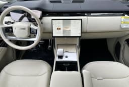 Land Rover Range Rover SV P615 SWB 2026 — side view