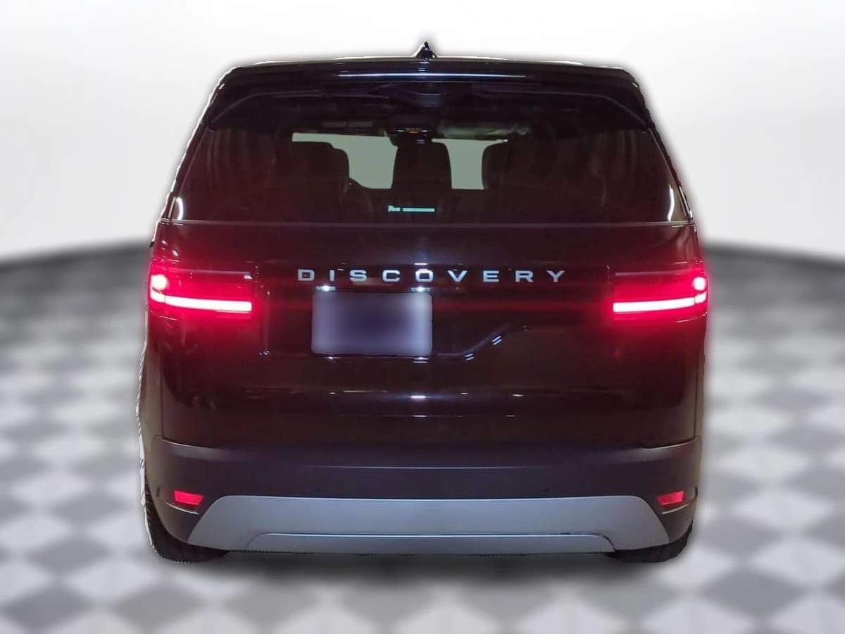 Land Rover Discovery S AWD 2026 — side view