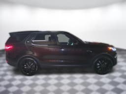 Land Rover Discovery S AWD 2026 — side view