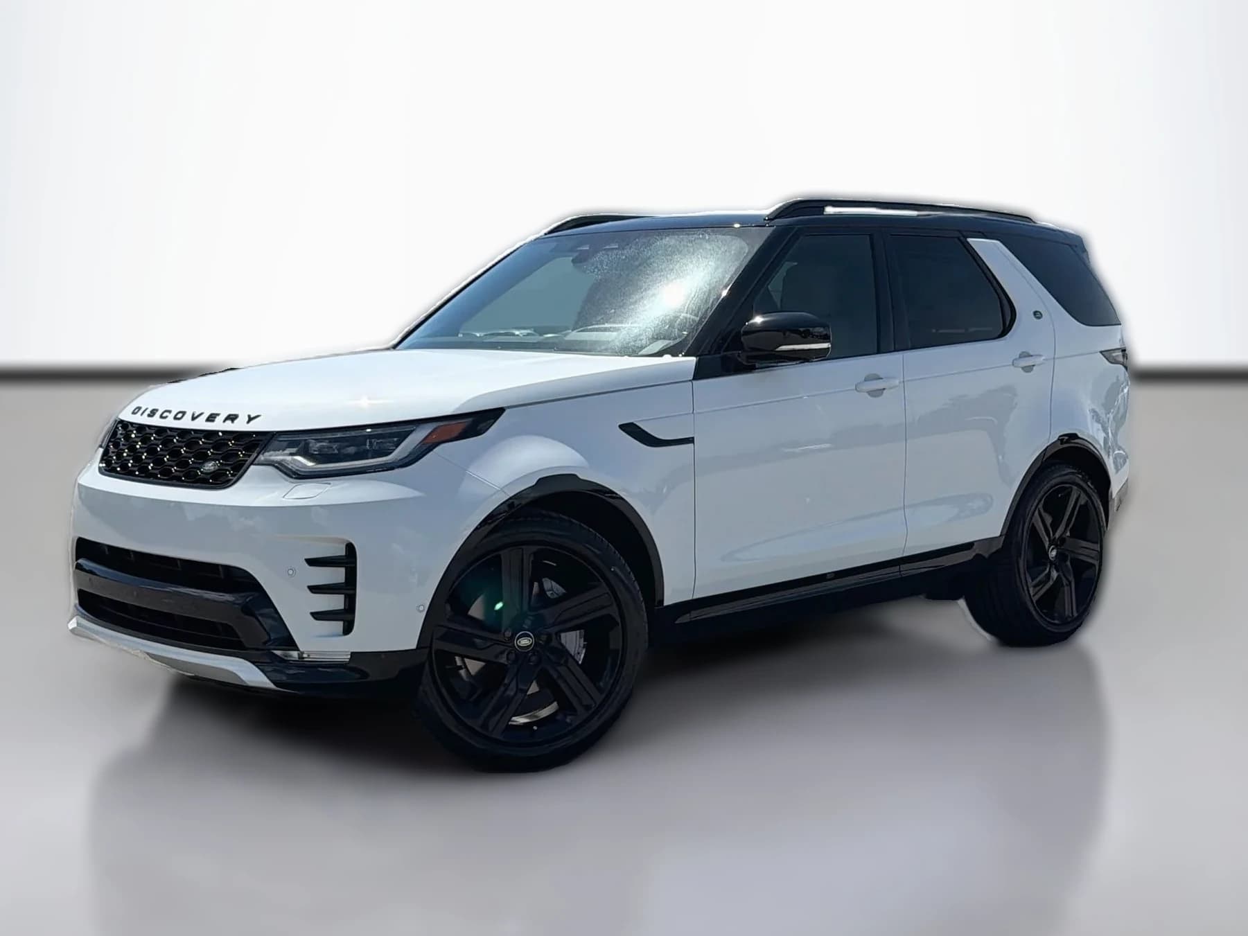 Land Rover Discovery Dynamic SE AWD 2026 — side view
