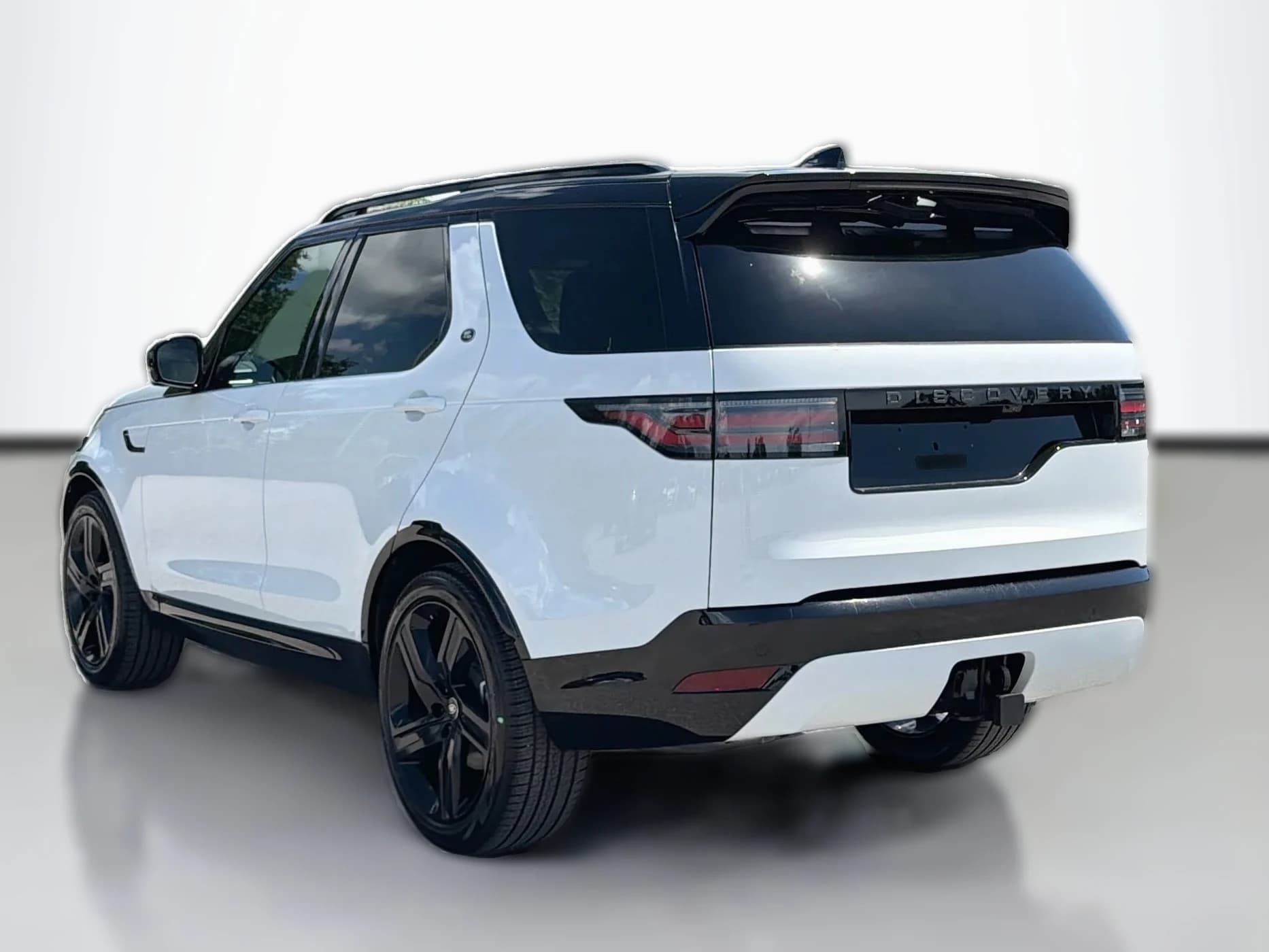 Land Rover Discovery Dynamic SE AWD 2026 — side view