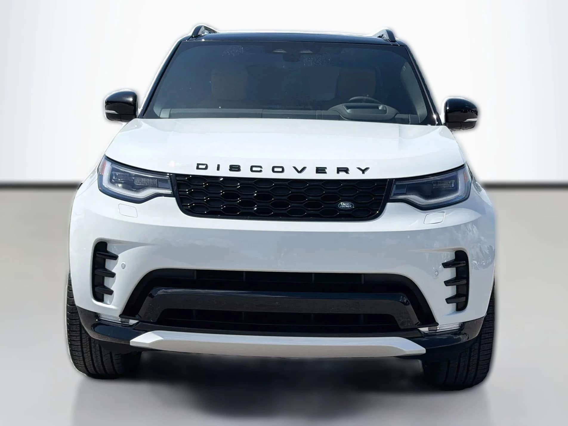 Land Rover Discovery Dynamic SE AWD 2026 — side view
