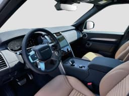 Land Rover Discovery Dynamic SE AWD 2026 — side view