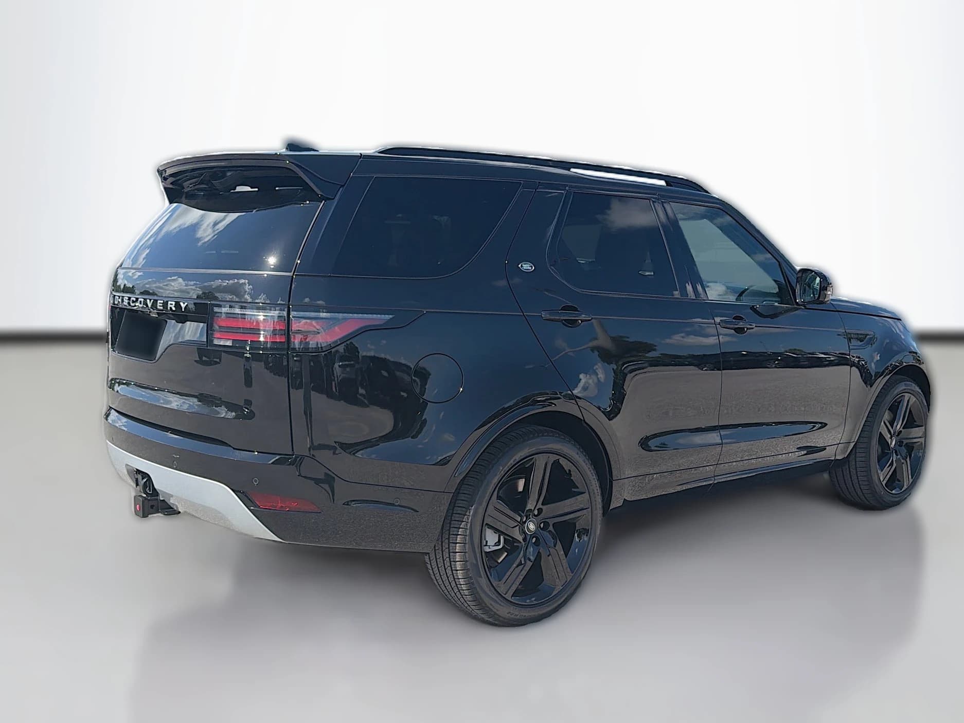 Land Rover Discovery Gemini Edition AWD 2026 — side view