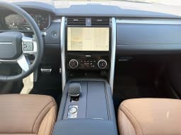 Land Rover Discovery Gemini Edition AWD 2026 — side view