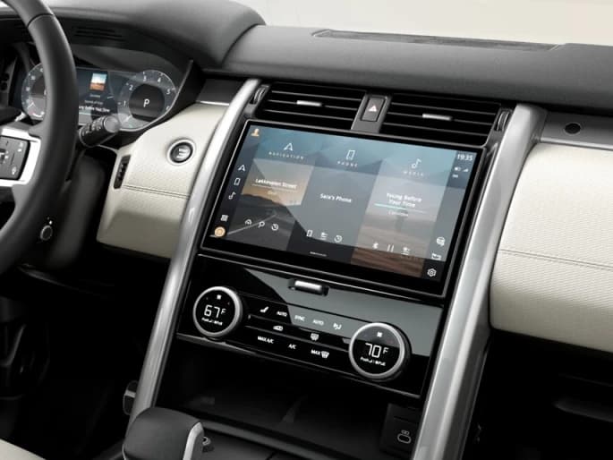 Land Rover Discovery Gemini Edition AWD 2026 — side view