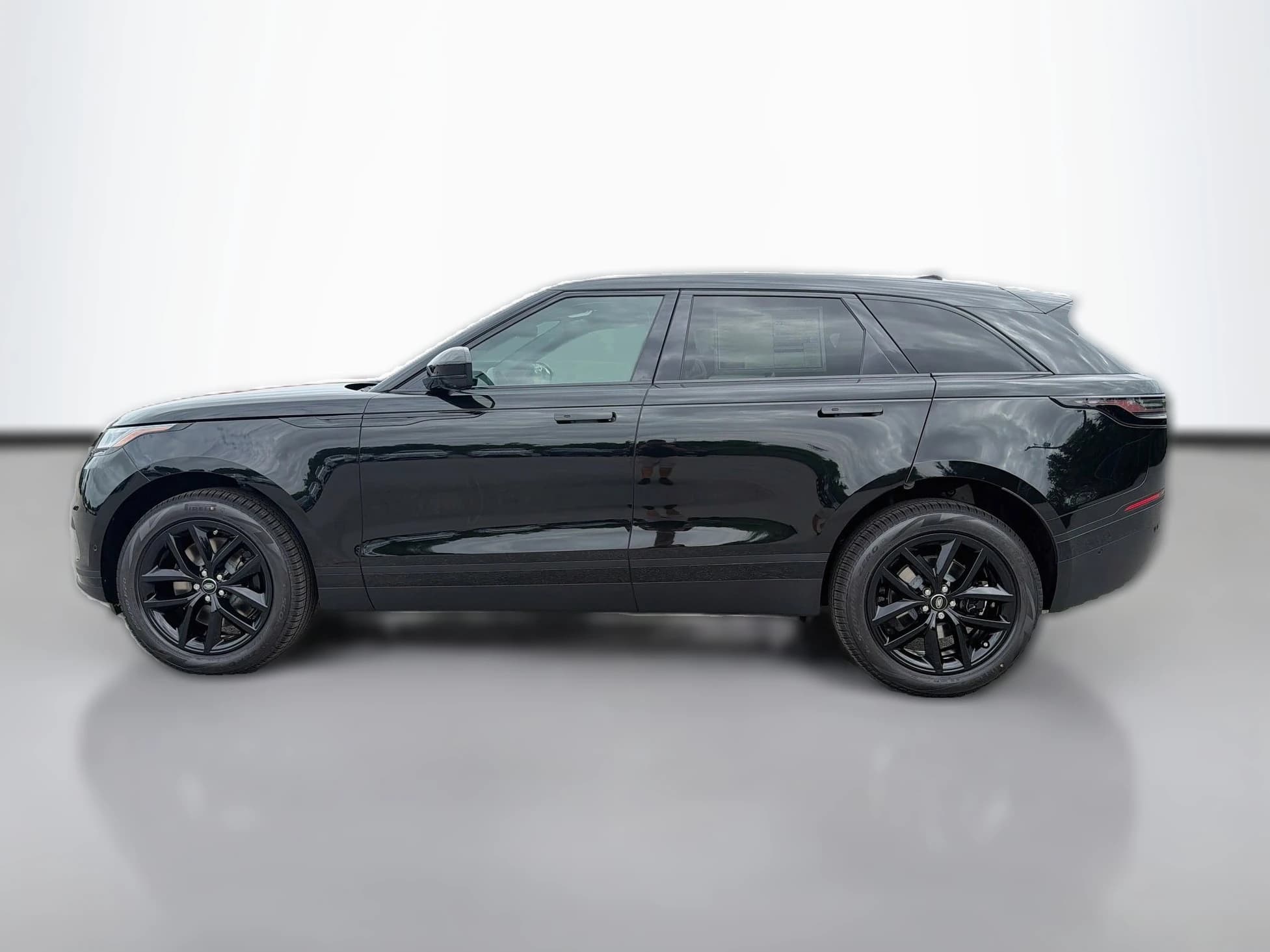 Land Rover Range Rover Velar S P250 2026 — side view
