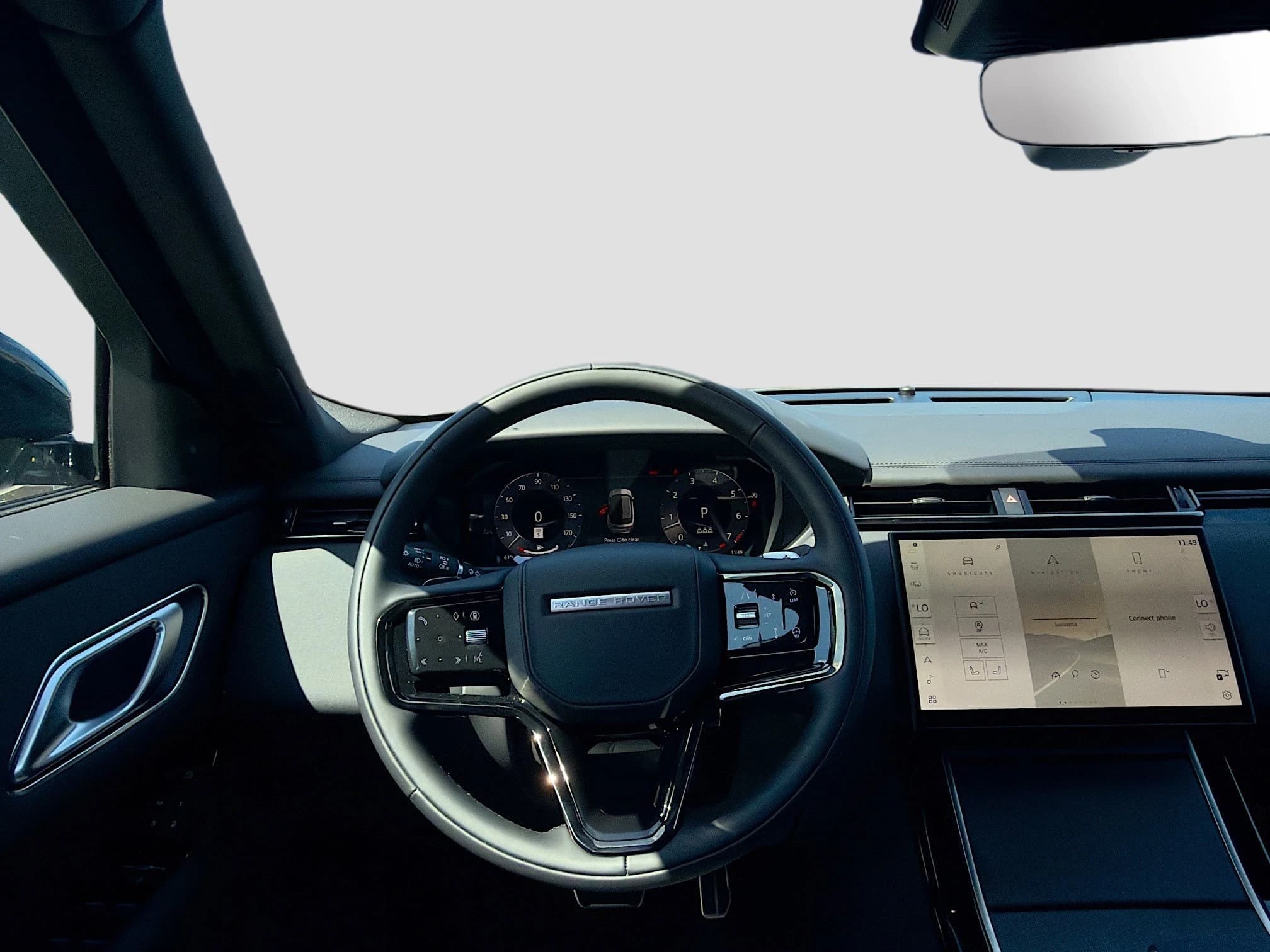 Land Rover Range Rover Velar Dynamic SE P400 2026 — side view