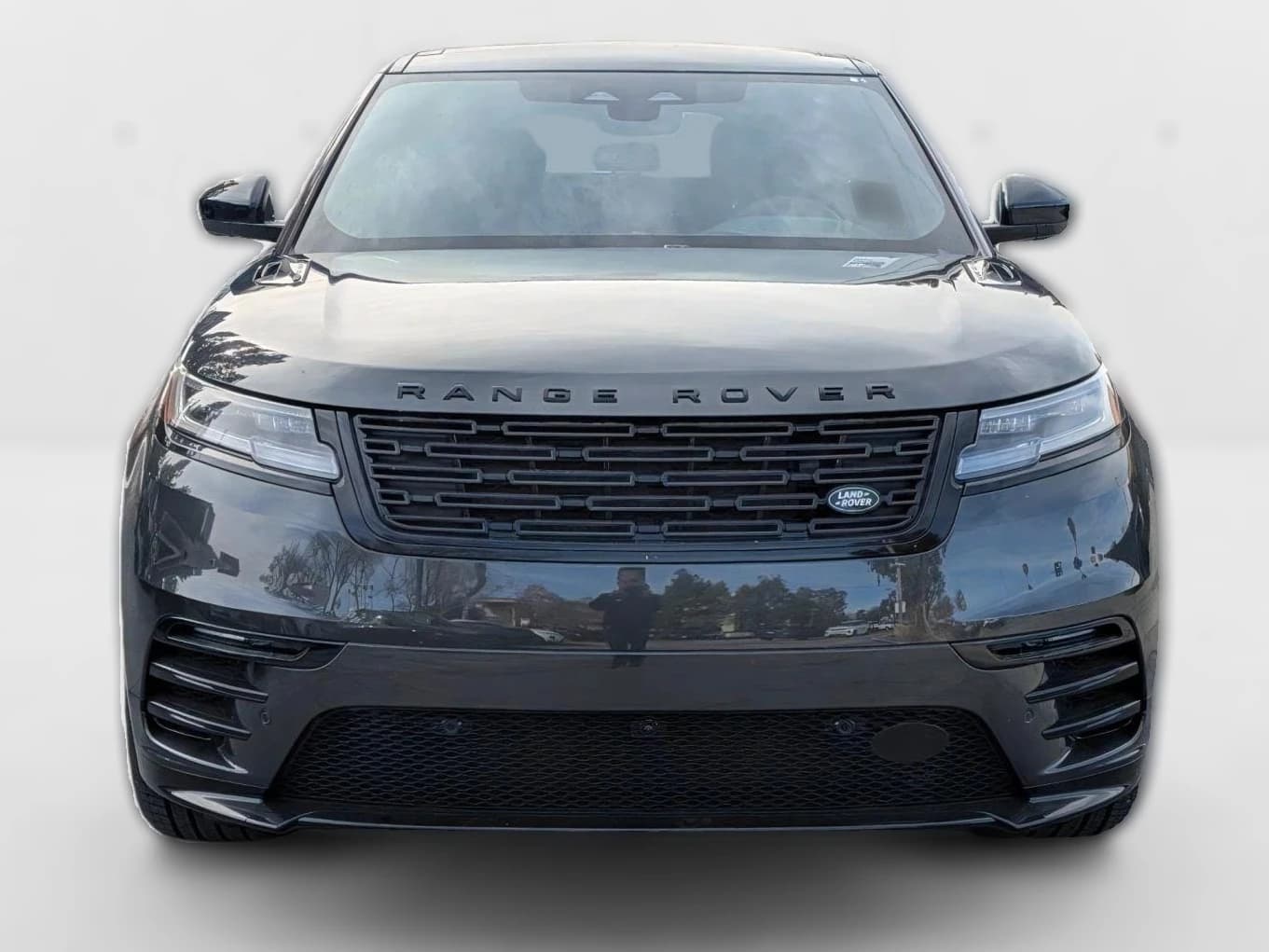 Land Rover Range Rover Velar Dynamic HSE P400 2025 — side view