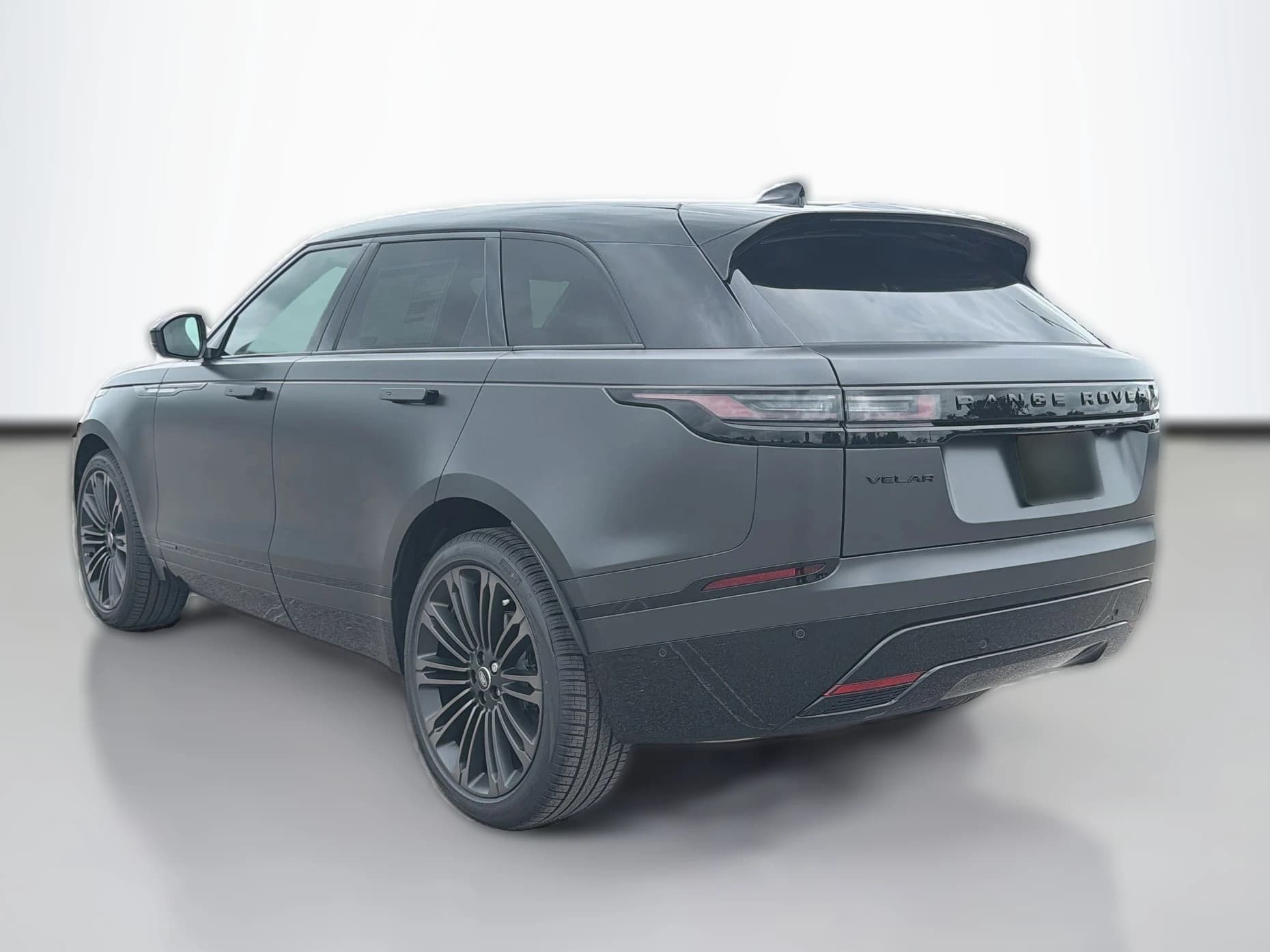 Land Rover Range Rover Velar Belgravia Edition Satin P400 2026 — side view