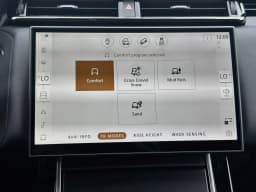 Land Rover Range Rover Velar Belgravia Edition Satin P400 2026 — side view