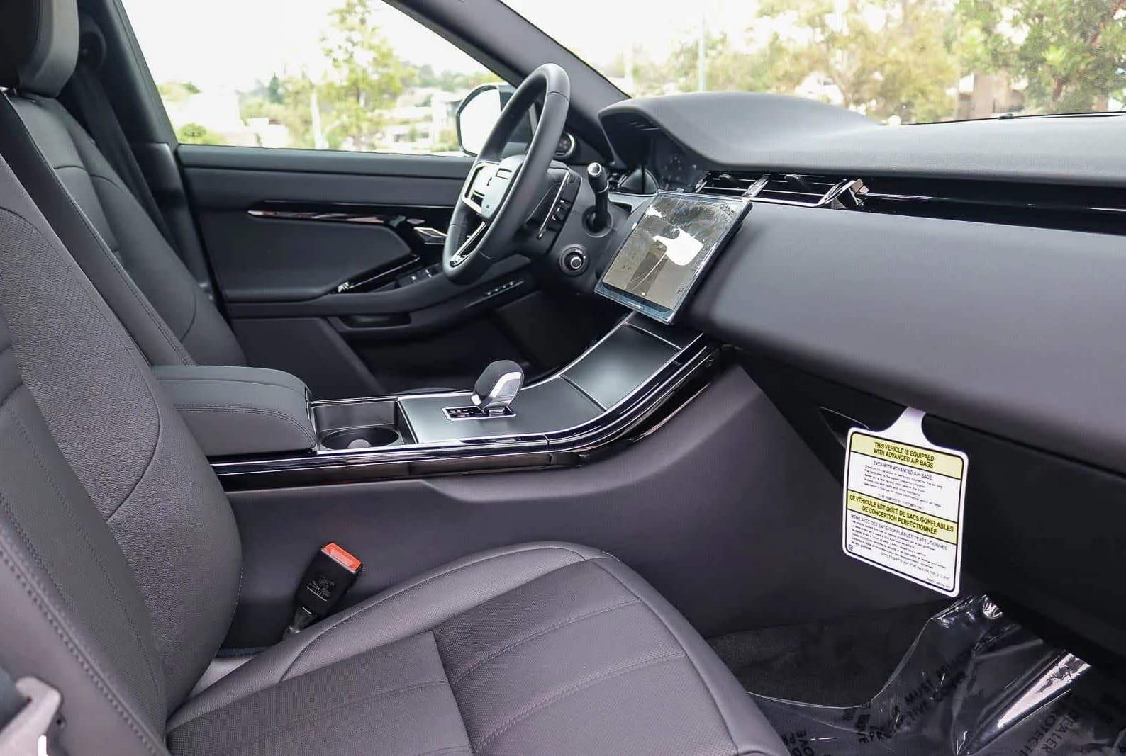 Land Rover Range Rover Evoque Core S AWD 2026 — side view