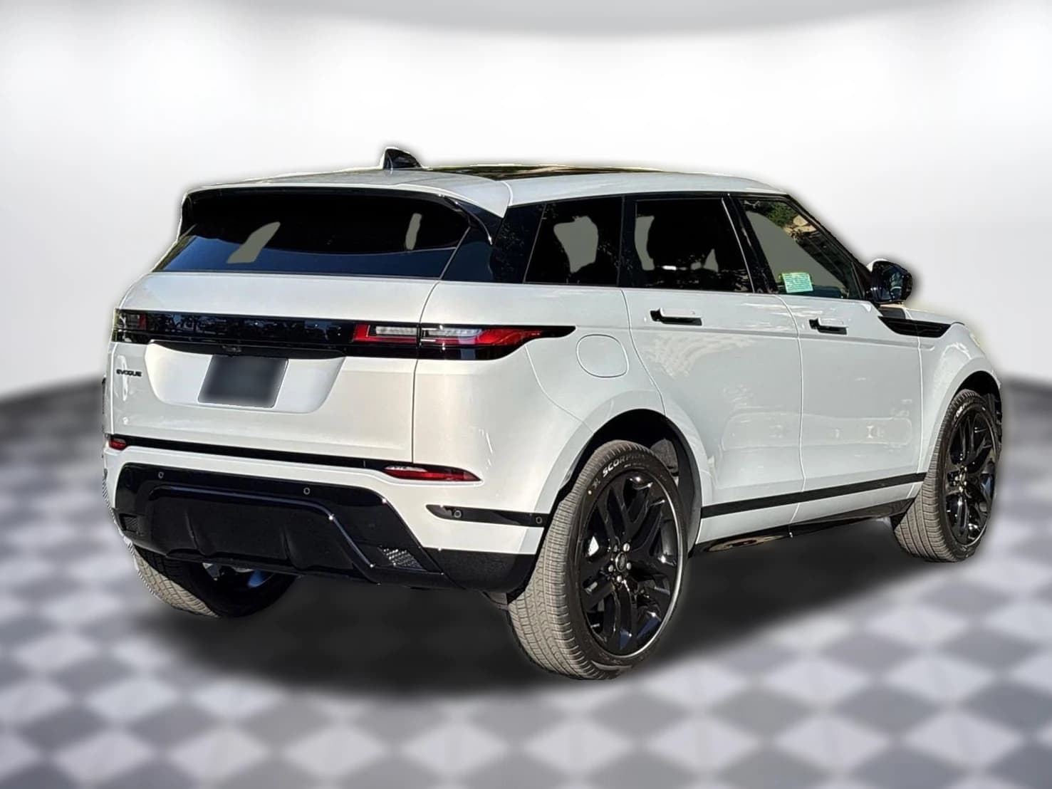 Land Rover Range Rover Evoque Dynamic SE AWD 2026 — side view