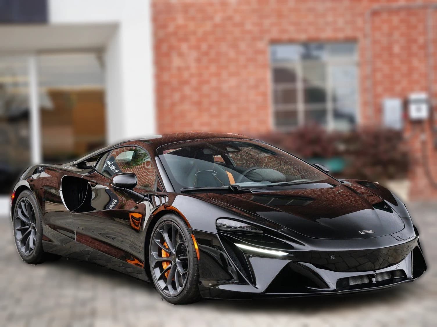 McLaren Artura Performance Coupe 2026 — side view