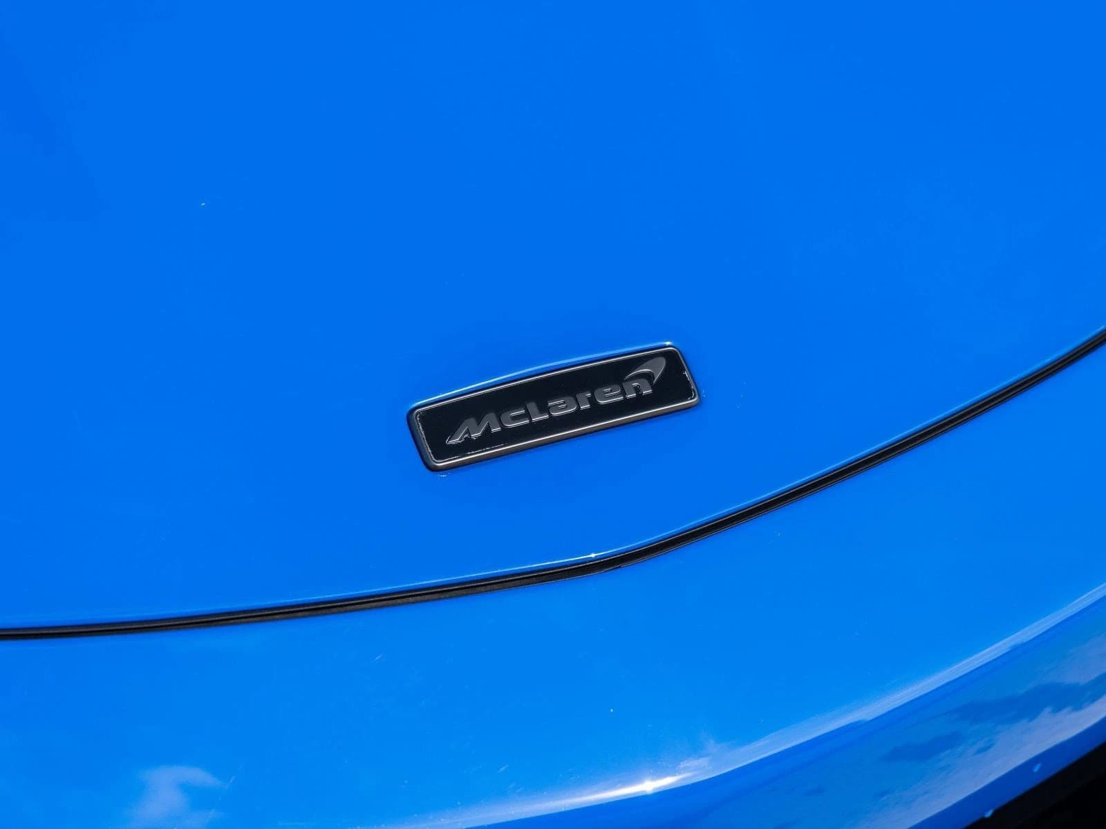 McLaren GTS Performance Coupe 2025 — side view