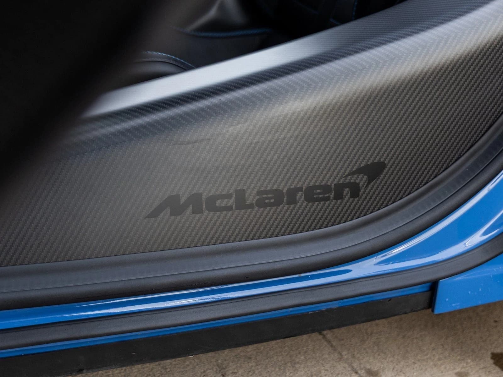 McLaren GTS Performance Coupe 2025 — side view