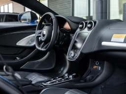 McLaren GTS Performance Coupe 2025 — side view