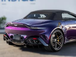 Aston Martin Vantage Base Roadster 2026 — side view