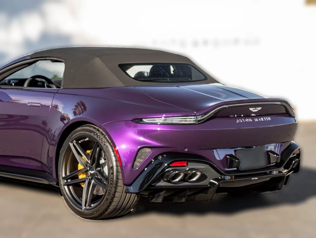 Aston Martin Vantage Base Roadster 2026 — side view