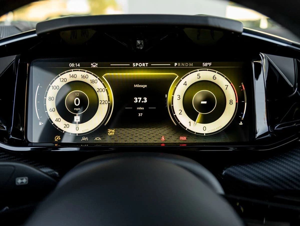 Aston Martin Vantage Base Roadster 2026 — side view