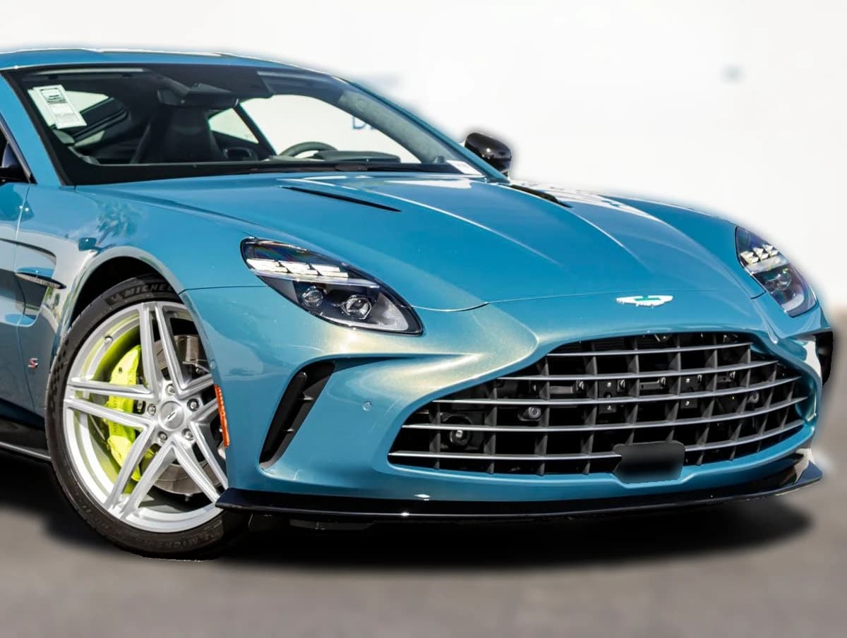 Aston Martin Vantage S Coupe 2026 — side view