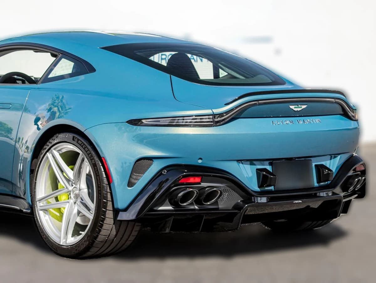 Aston Martin Vantage S Coupe 2026 — side view