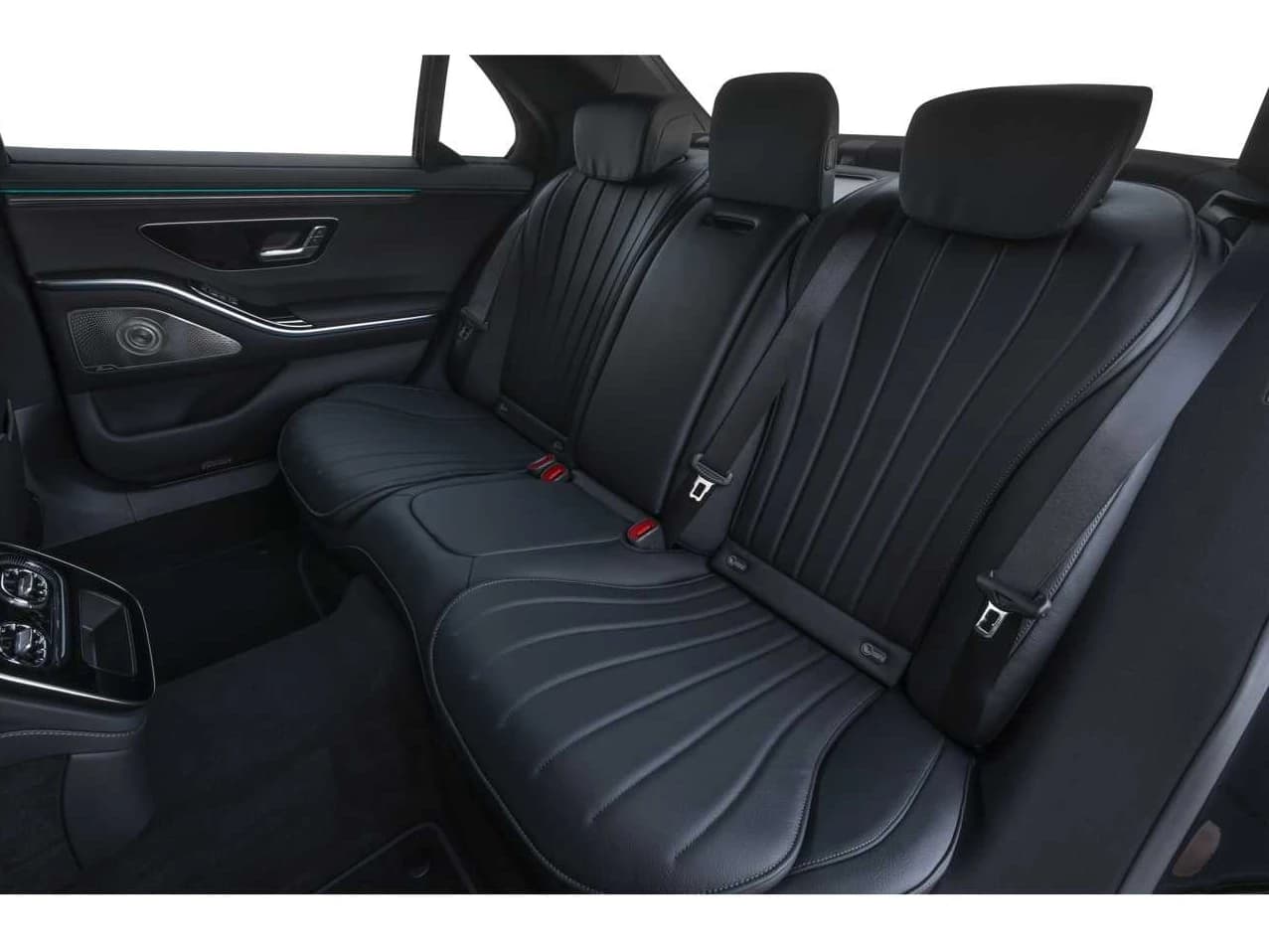 Mercedes-Benz S-Class S 500 4MATIC Sedan 2027 — side view