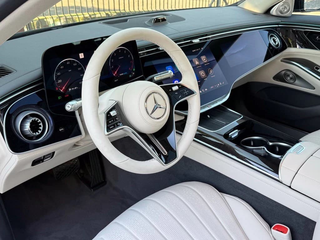 Mercedes-Benz S-Class S 500 4MATIC Sedan 2027 — side view