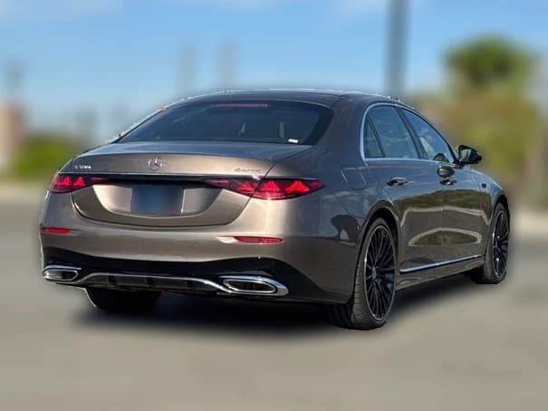 Mercedes-Benz S-Class S 580 4MATIC Sedan 2027 — side view