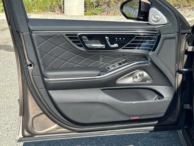 Mercedes-Benz S-Class S 580 4MATIC Sedan 2027 — side view