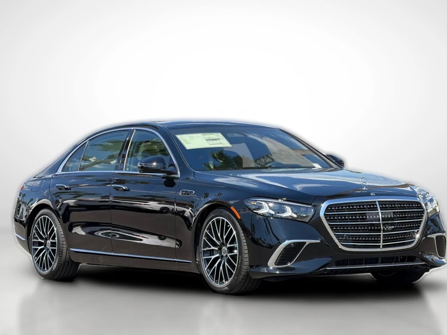 Mercedes-Benz S-Class S 580 4MATIC Sedan 2027 — side view